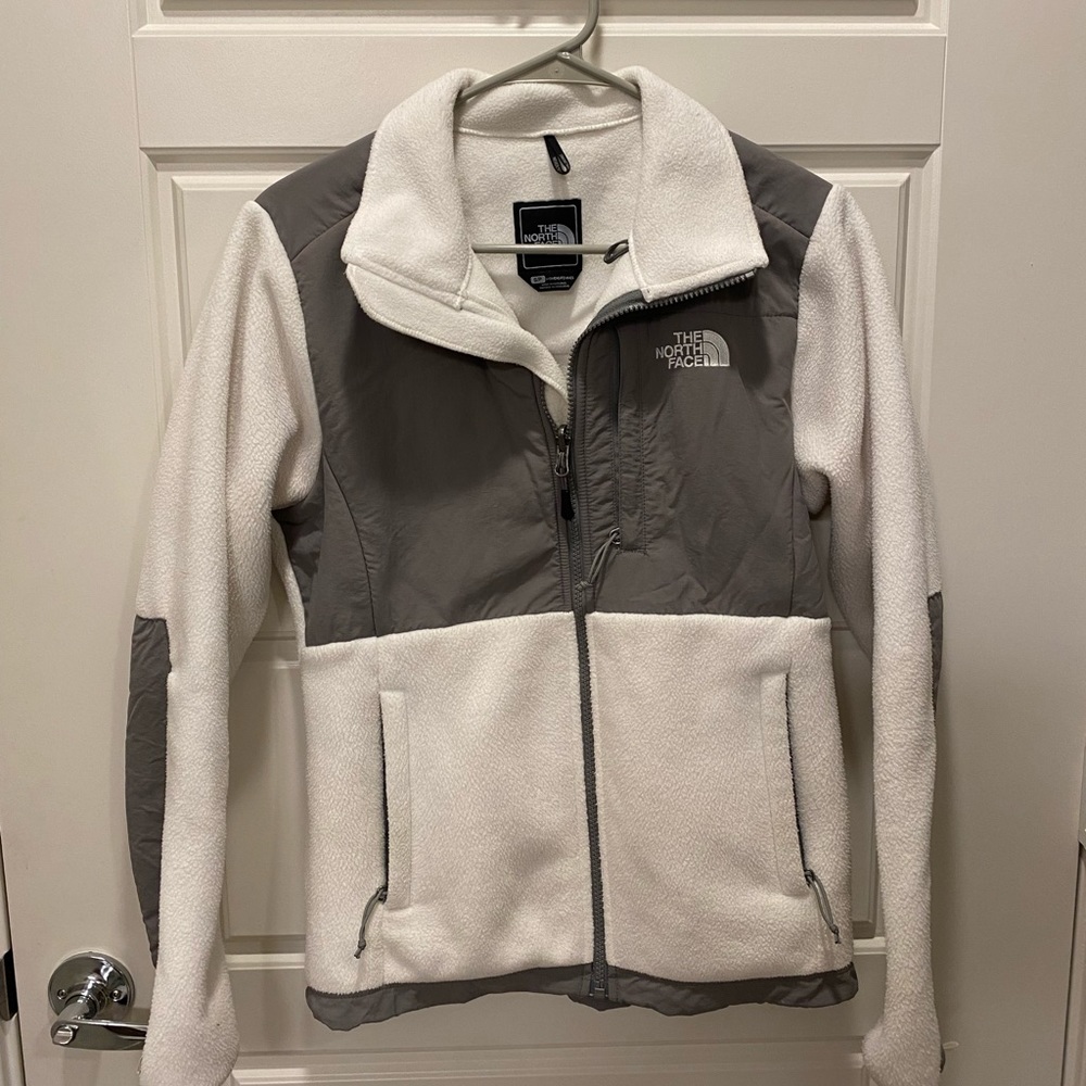 The North Face Women’s Small Fleece Jacket